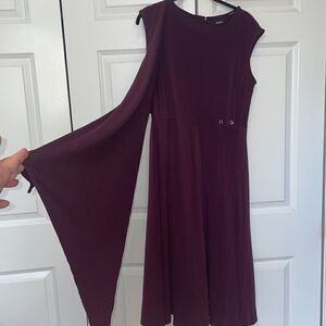 Tahari swing dress with shoulder wrap around. Size 6